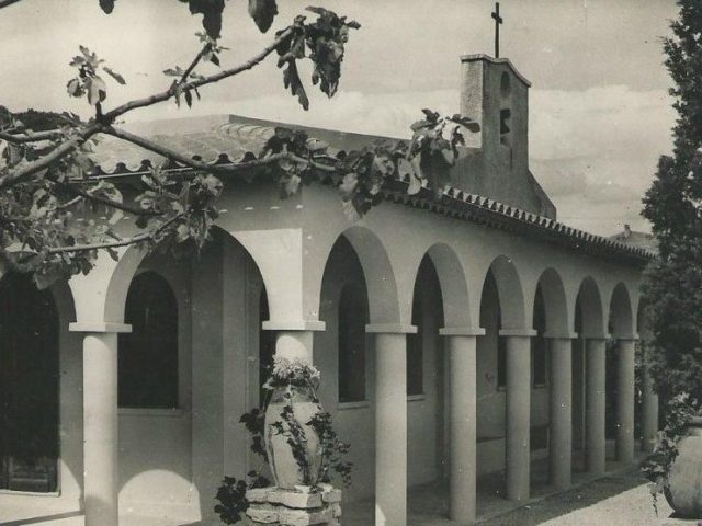 le-temple-protestant-de-sanary-a-la-fin-des-annees-50-2-e1717680653124-aspect-ratio-600-450